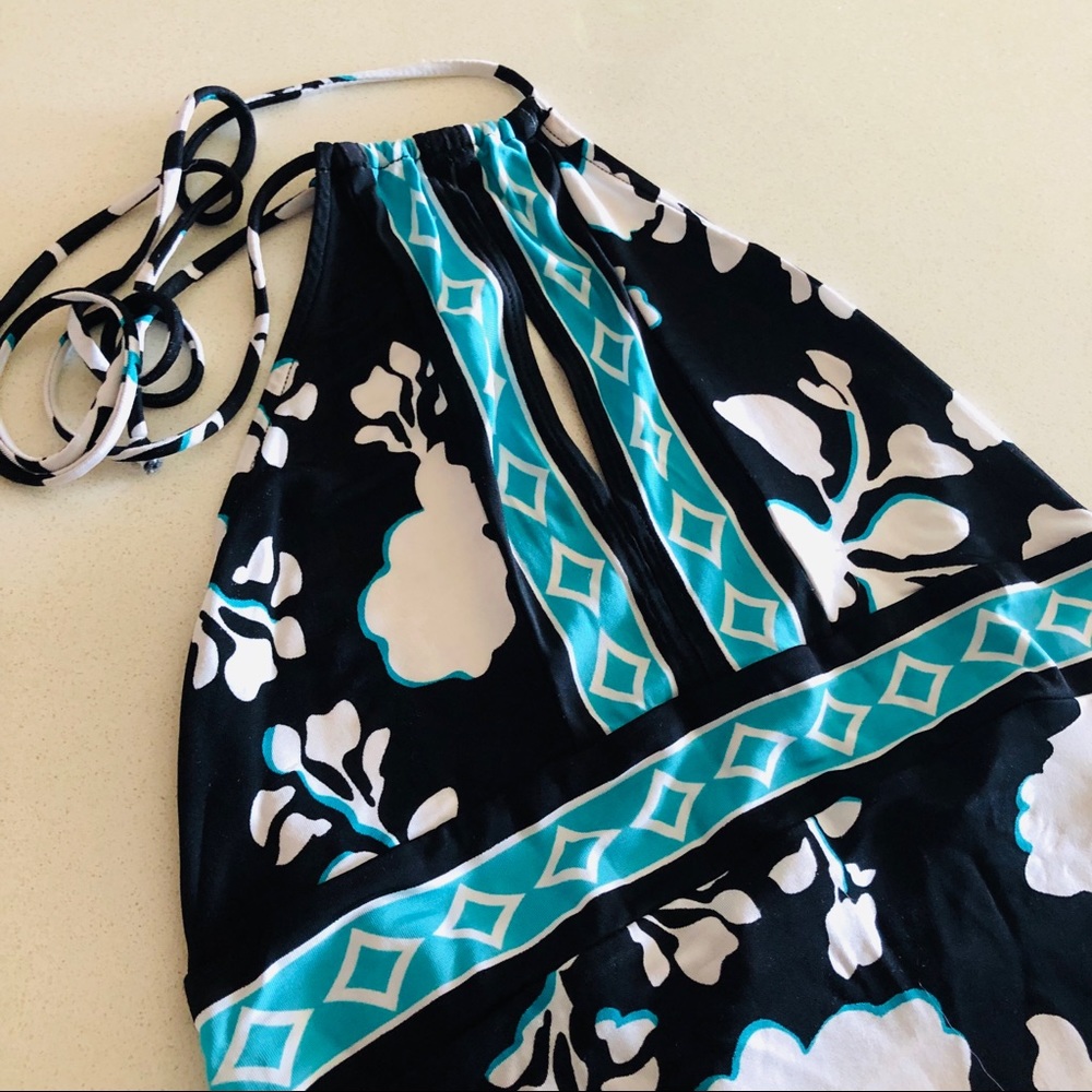 BCBG MAXAZRIA | High Neck Backless Tie Up Peephole